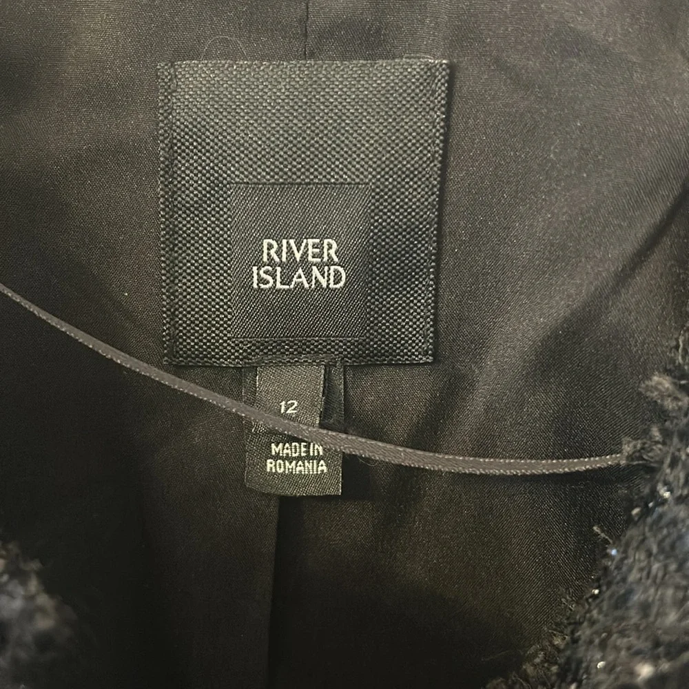 River Island Black Button Front Tweed Boucle Blazer Jacket Size 12 - Picture 6 of 7